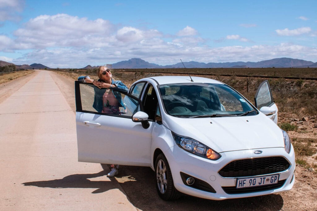 Auto huren in het buitenland: dit is waar je op moet letten + tips