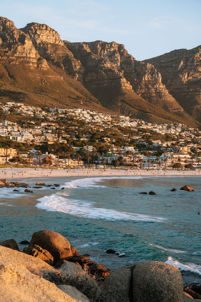 Hippe wijk Camps Bay in Kaapstad