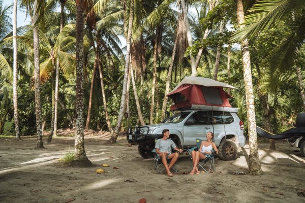 Roadtrip door Costa Rica met een 4x4 met daktent van Nomad America
