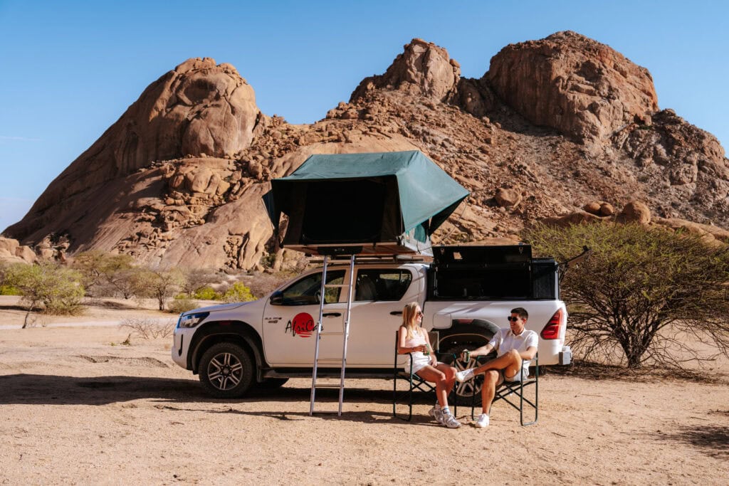 Praktische tips voor kamperen met een 4×4 en daktent in Namibië