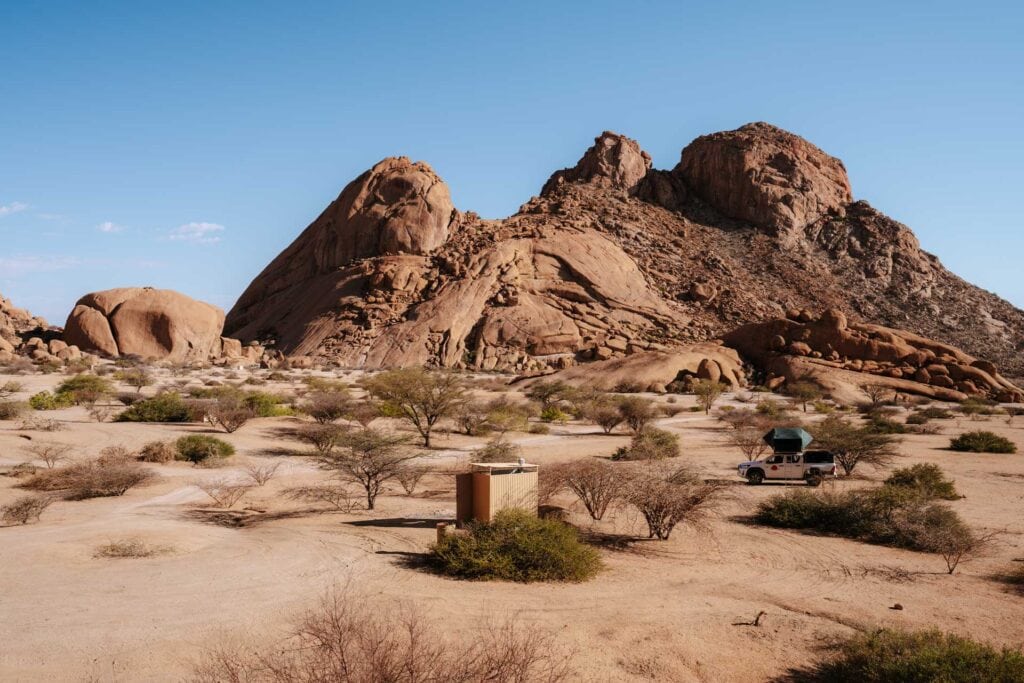 Tips Spitzkoppe Namibië bezoeken, kampeerplekken, hikes