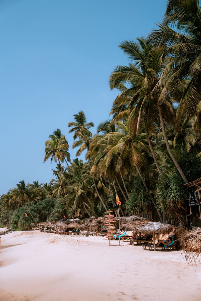 Mooiste strand bij Hiriketiya in Sri Lanka