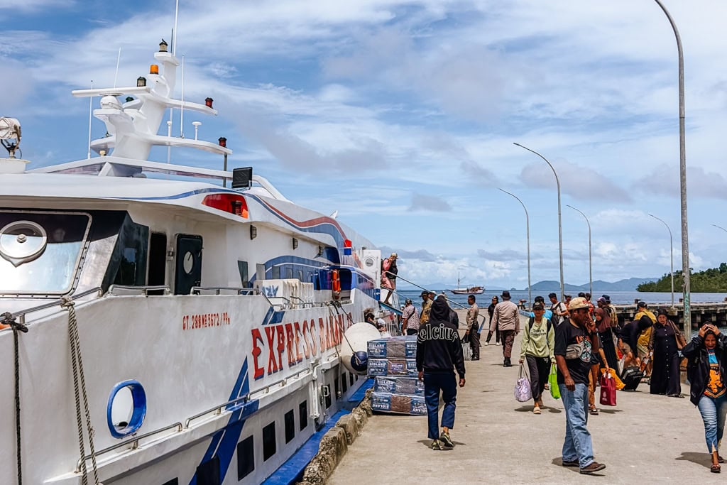 Ferry van Sorong naar Waisai - Vervoer naar Waigeo in Raja Ampat