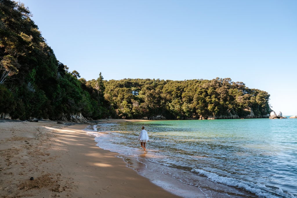 Split Apple Rock Abel Tasman National Park tips